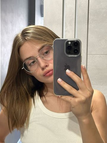 Яна